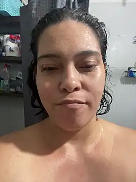 rous31mor stripchat live cam model