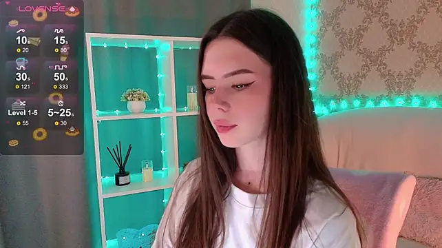 HolyMiax stripchat live cam model