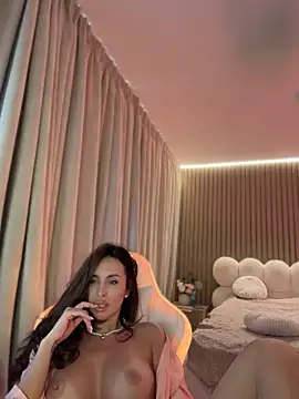 LunaBex stripchat live cam model