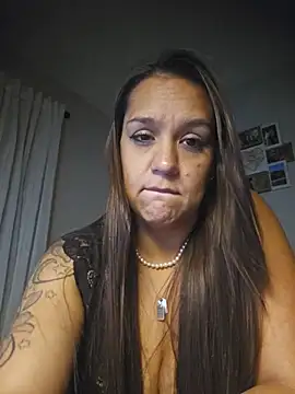EllaEsEstrella stripchat live cam model