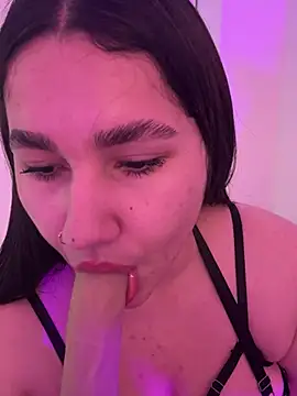 miakhalaf_ stripchat live cam model