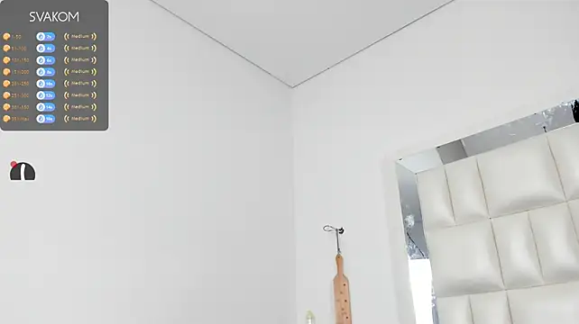 Violetta-foxx stripchat live cam model