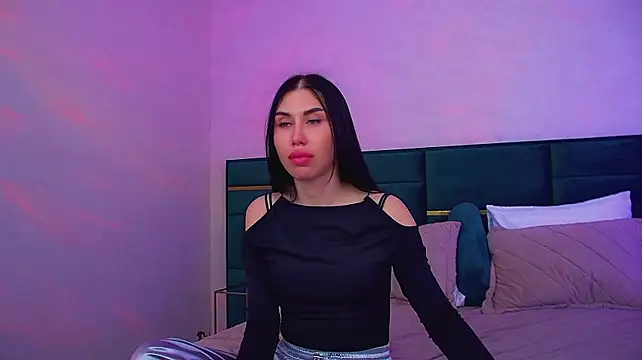 KaylaMous stripchat live cam model
