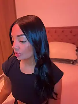 JennLeMoka stripchat live cam model