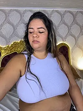 KendralHolson stripchat live cam model