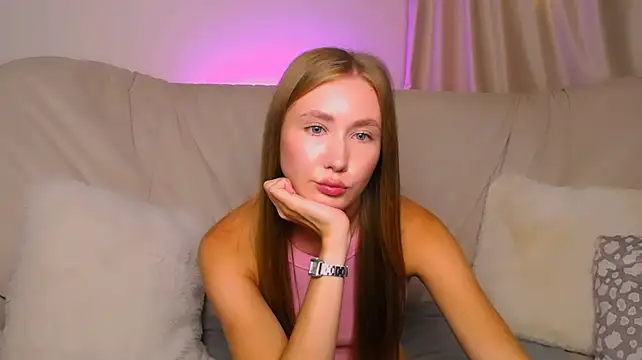 EllyColins stripchat live cam model