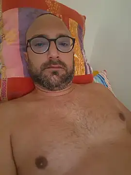 cetriolino stripchat live cam model