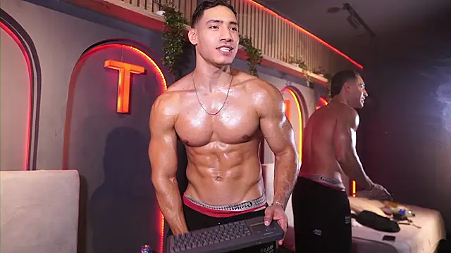 TianBrooks stripchat live cam model