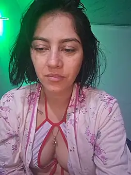 Bandida553 stripchat live cam model