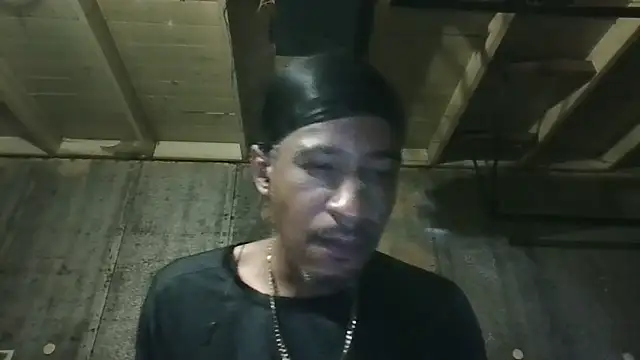 Leo99842 stripchat live cam model