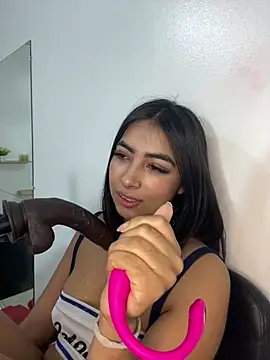 cherry_skinnyy_ stripchat live cam model
