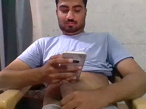 Rooh_afza_22 stripchat live cam model