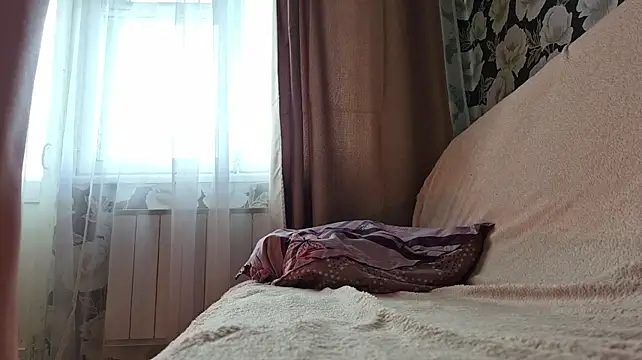 KateElise stripchat live cam model