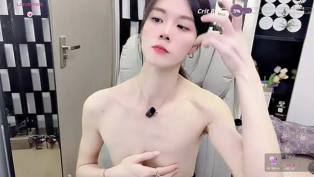 Yueyue-MM stripchat live cam model