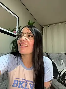 Sofiaaa0 stripchat live cam model