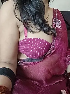 _in_v_a_n_i_ll_a stripchat live cam model