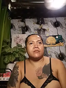 TabooSHOWgirl18 stripchat live cam model