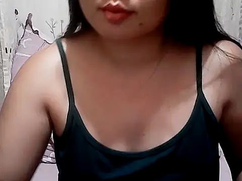 MahusaynaPiinay stripchat live cam model