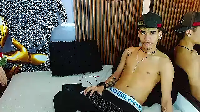 Skinny_cute_Alyer stripchat live cam model