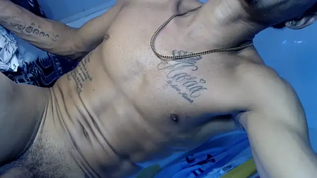 Brendt_Hotx stripchat live cam model
