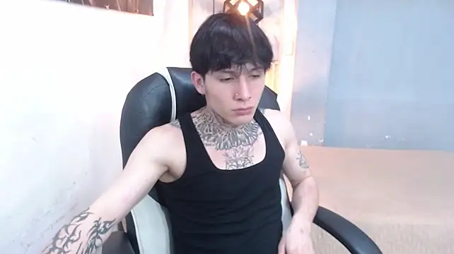 Cry_thereal stripchat live cam model