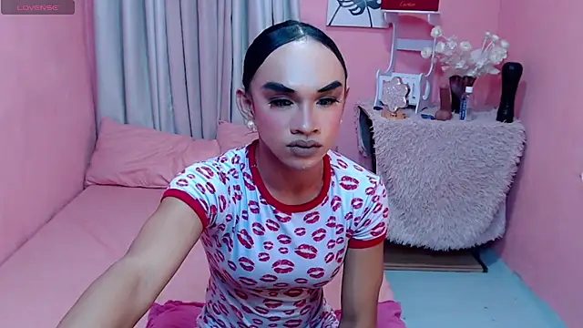 VivienneLuxe stripchat live cam model
