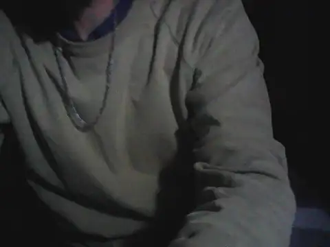 HesARG stripchat live cam model