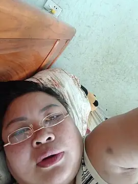 Sella-A stripchat live cam model