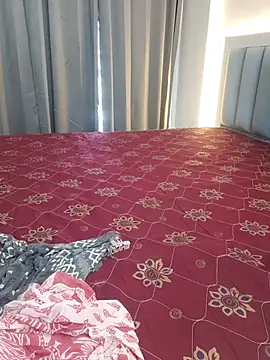 sexy-jaan stripchat live cam model