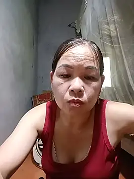 emgaihoixuan stripchat live cam model