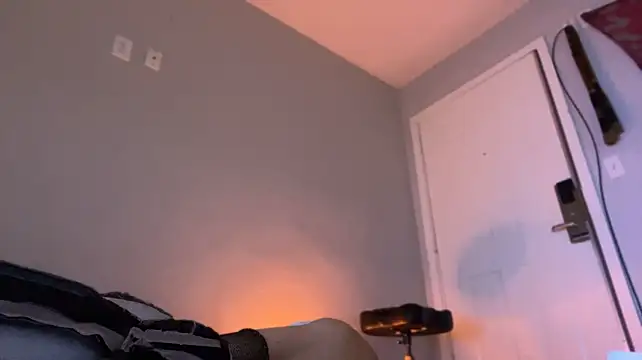 Taylorsexbot stripchat live cam model