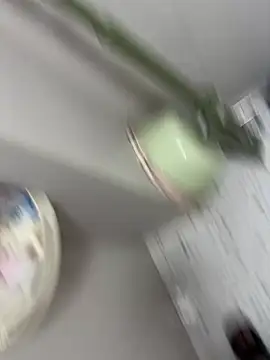 renhedhr stripchat live cam model