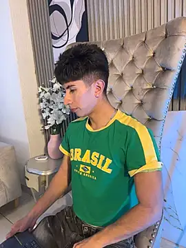 AndyJustgame_ stripchat live cam model