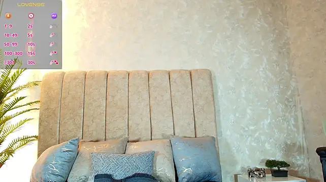 May_Lyonheart stripchat live cam model