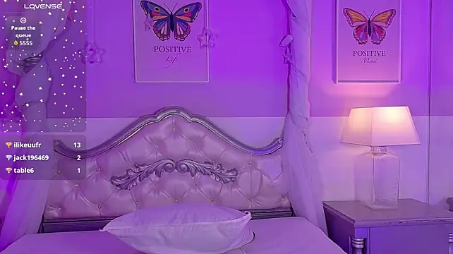 NatashaMiiller stripchat live cam model