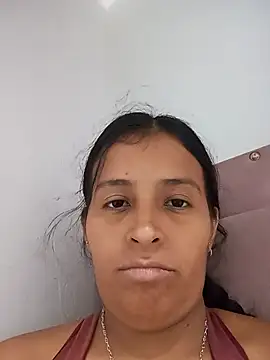 Hurtad_12 stripchat live cam model