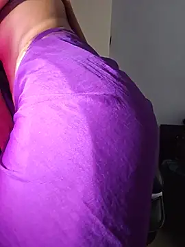 pia-gupta stripchat live cam model