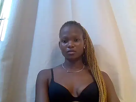 smallgiirlpetite stripchat live cam model