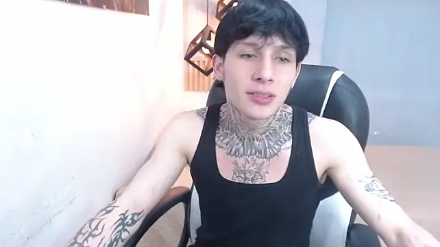 Cry_thereal stripchat live cam model