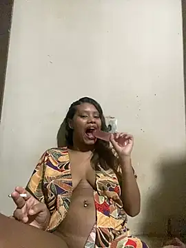Samiss12 stripchat live cam model
