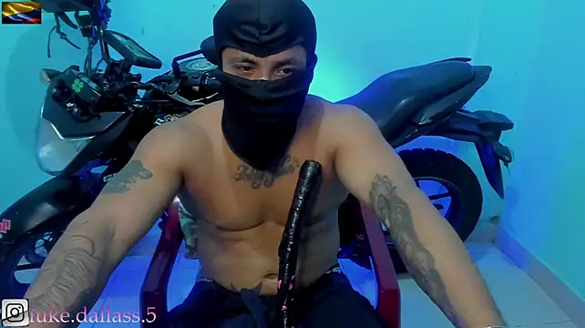 zeus_7777 stripchat live cam model