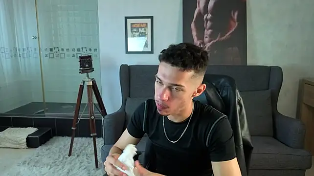 KaydenDrew stripchat live cam model