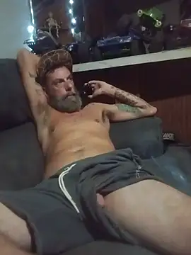 longerFellow stripchat live cam model