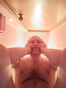 Holes_Fucker stripchat live cam model