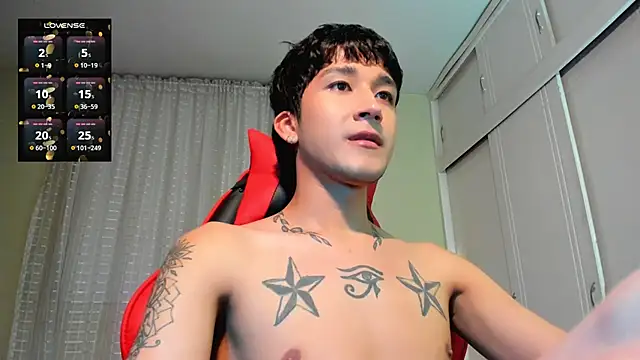 tom_Howard stripchat live cam model