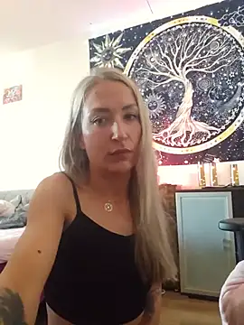 -Jeany- stripchat live cam model