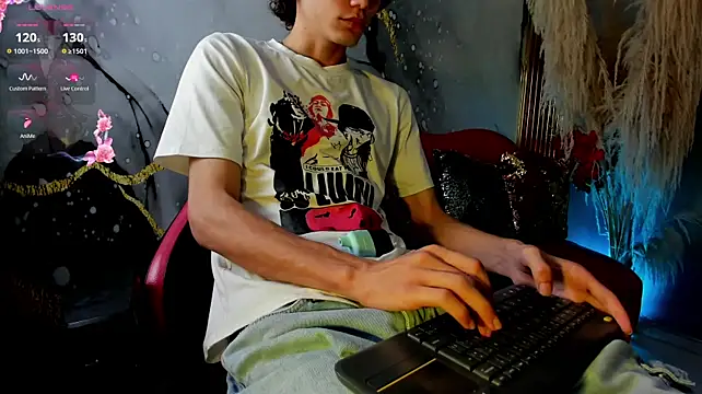 thanier_18 stripchat live cam model