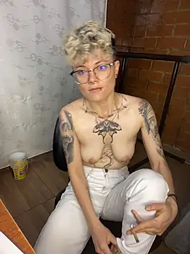 Megan-c stripchat live cam model