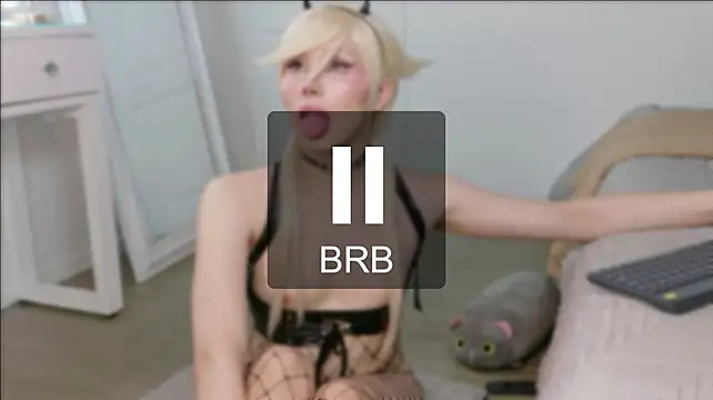manuariaaa stripchat live cam model