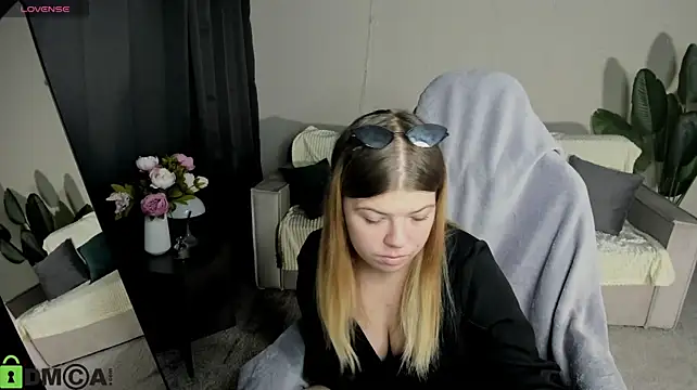 Stefania-sweet stripchat live cam model